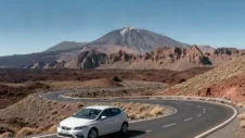 Bílaleiga undir 25 ára á Tenerife: kostnaður 2026